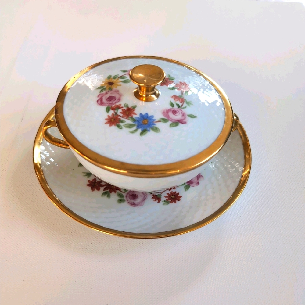 💖2/$25💖 Vintage Bing & Grondahl Kjobenhavn Denmark Mermaid Bouillon Cup Saucer